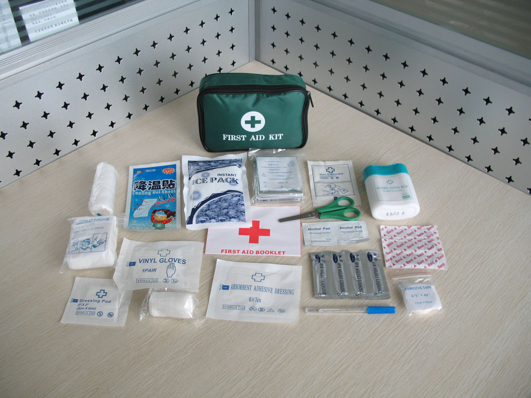 FIRST AID KIT